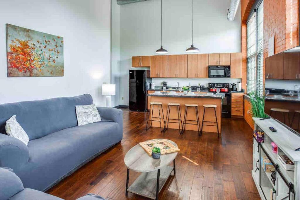 Ny Style Centric Loft With King Bed By Park Av. Daire Rochester Dış mekan fotoğraf