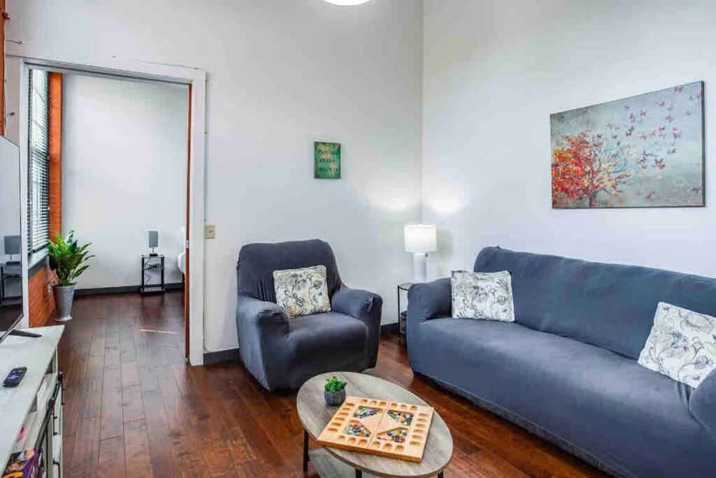 Ny Style Centric Loft With King Bed By Park Av. Daire Rochester Dış mekan fotoğraf